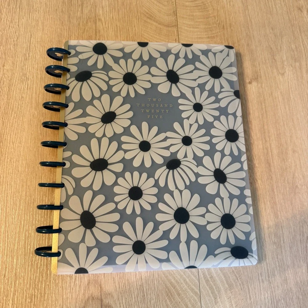 NEW Happy Planner 2025 Classic Vertical 12 Month Disc Bound Daisy Floral Planner
